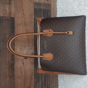 Michael Kors Handbags purse